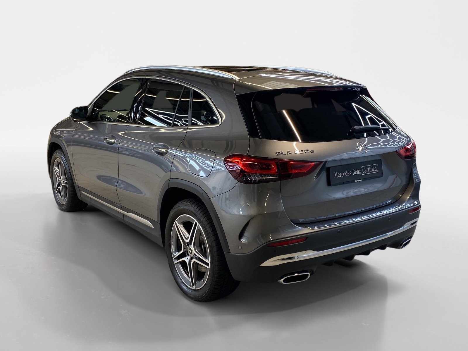 MERCEDES-BENZ GLA 250 e AMG Line, Plug-in-Hybrid Benzin/Elektro, Occasion / Gebraucht, Automatik - 4