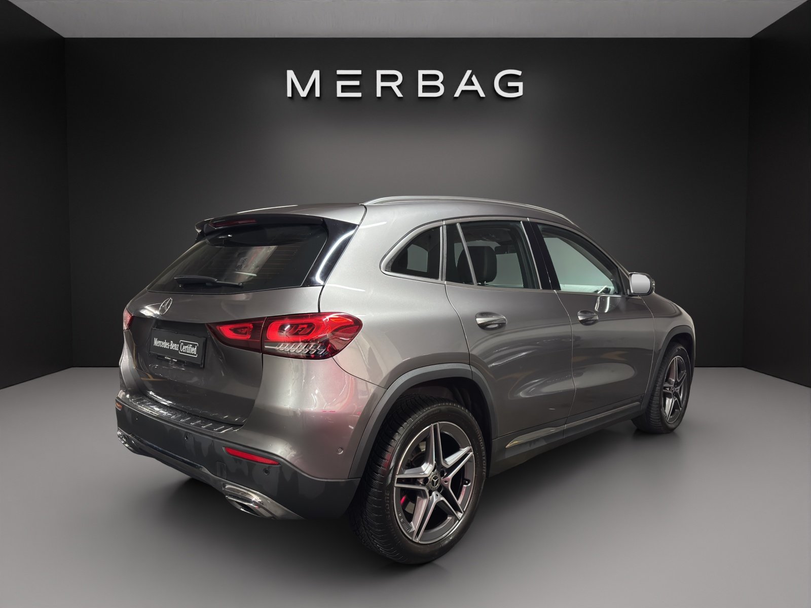 MERCEDES-BENZ GLA 250 4Matic Progressive 8G-DCT, Benzin, Occasion / Gebraucht, Automatik - 7