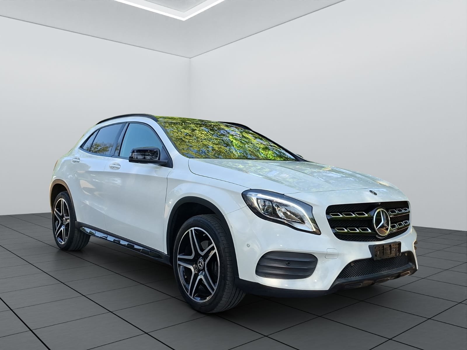 MERCEDES-BENZ GLA 250 Urban 4Matic 7G-DCT, Benzin, Occasion / Gebraucht, Automatik - 3
