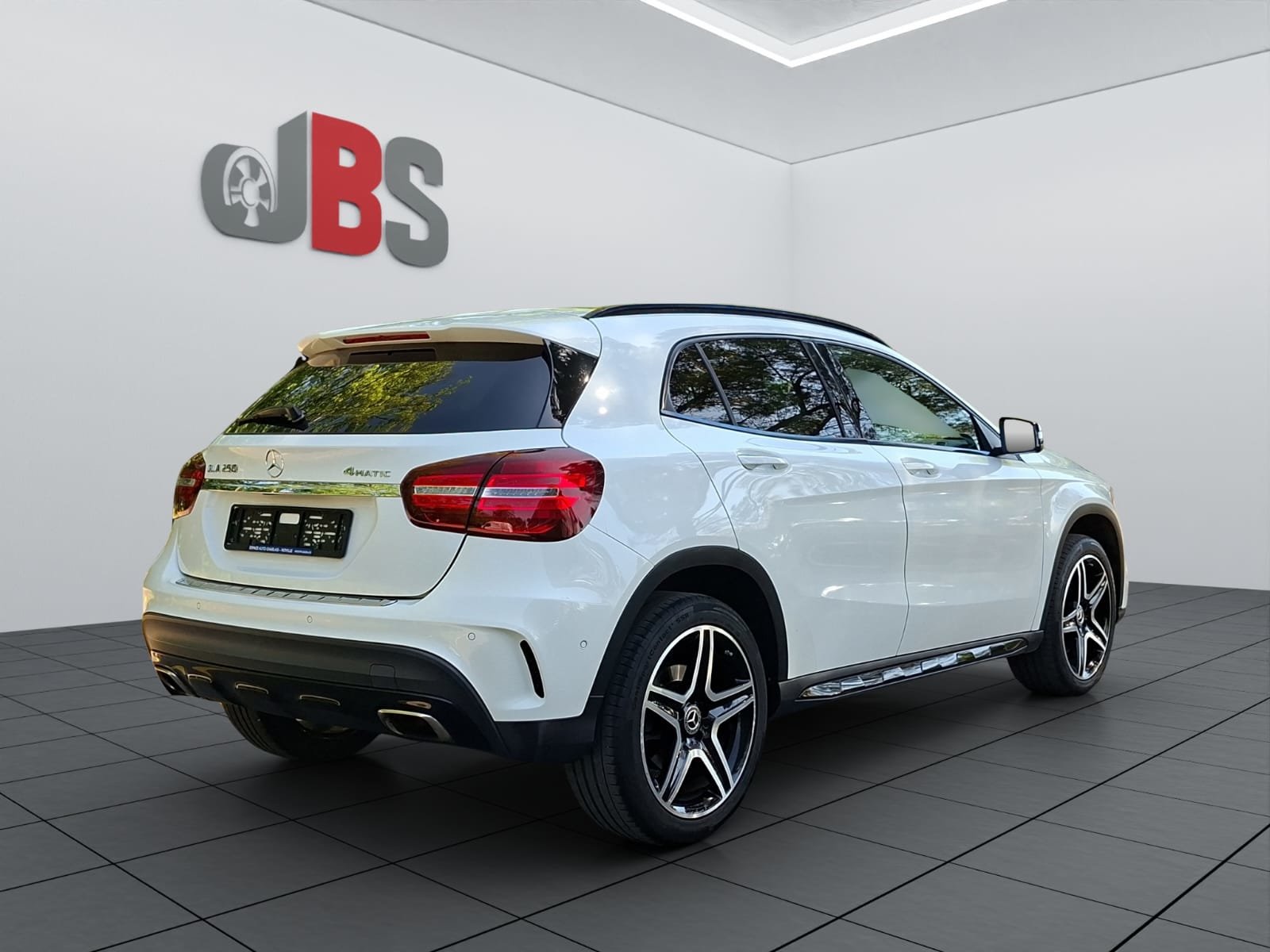 MERCEDES-BENZ GLA 250 Urban 4Matic 7G-DCT, Benzin, Occasion / Gebraucht, Automatik - 7