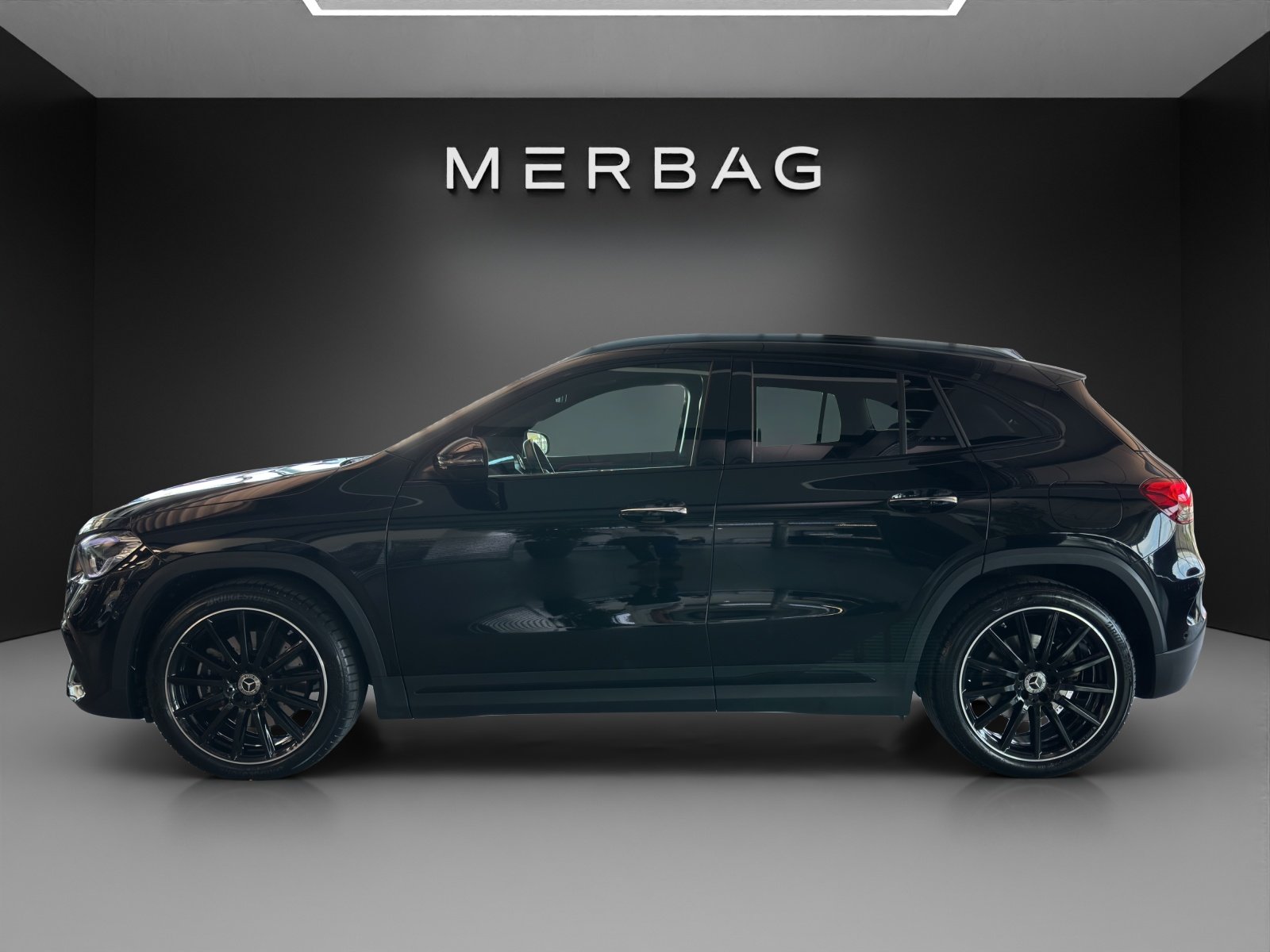 MERCEDES-BENZ GLA 250 AMG Line 4Matic, Essence, Occasion / Utilisé, Automatique - 3