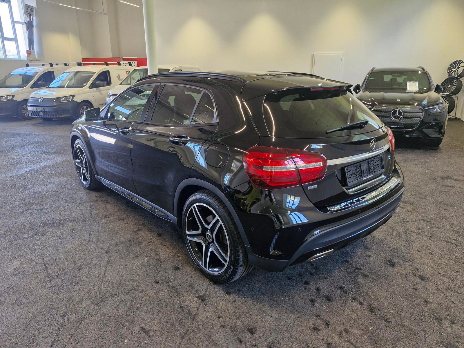 MERCEDES-BENZ GLA 250 AMG Line 4Matic 7G-DCT, Essence, Occasion / Utilisé, Automatique - 3