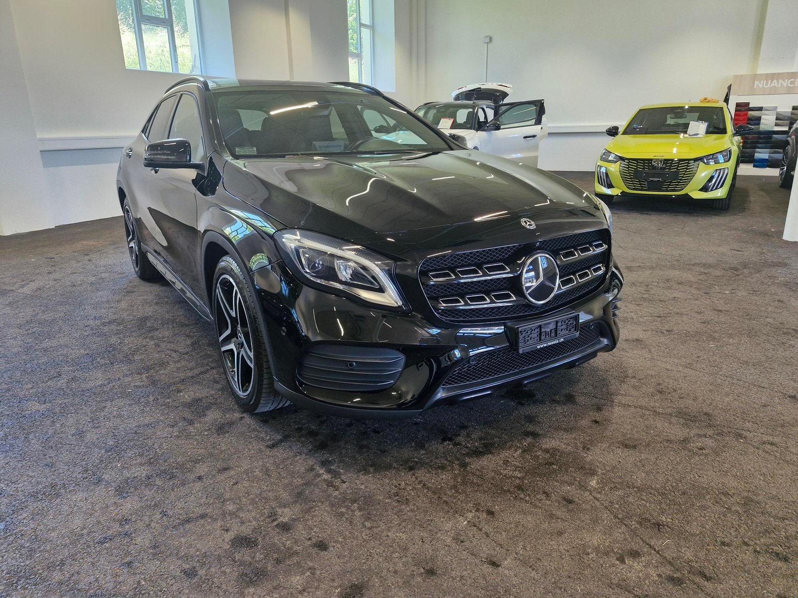 MERCEDES-BENZ GLA 250 AMG Line 4Matic 7G-DCT, Essence, Occasion / Utilisé, Automatique - 5