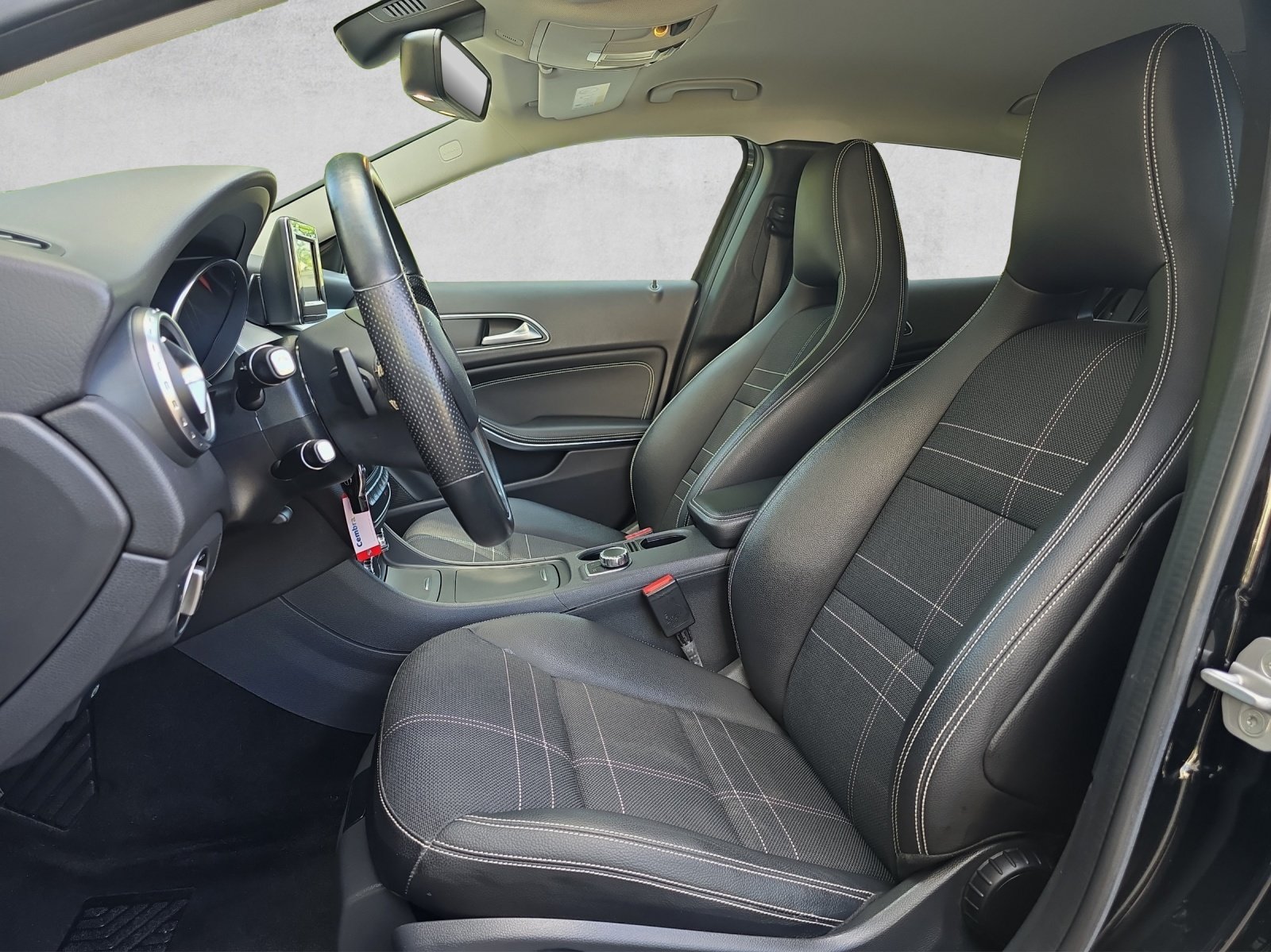 MERCEDES-BENZ GLA 250 Urban 4Matic 7G-DCT, Essence, Occasion / Utilisé, Automatique - 7