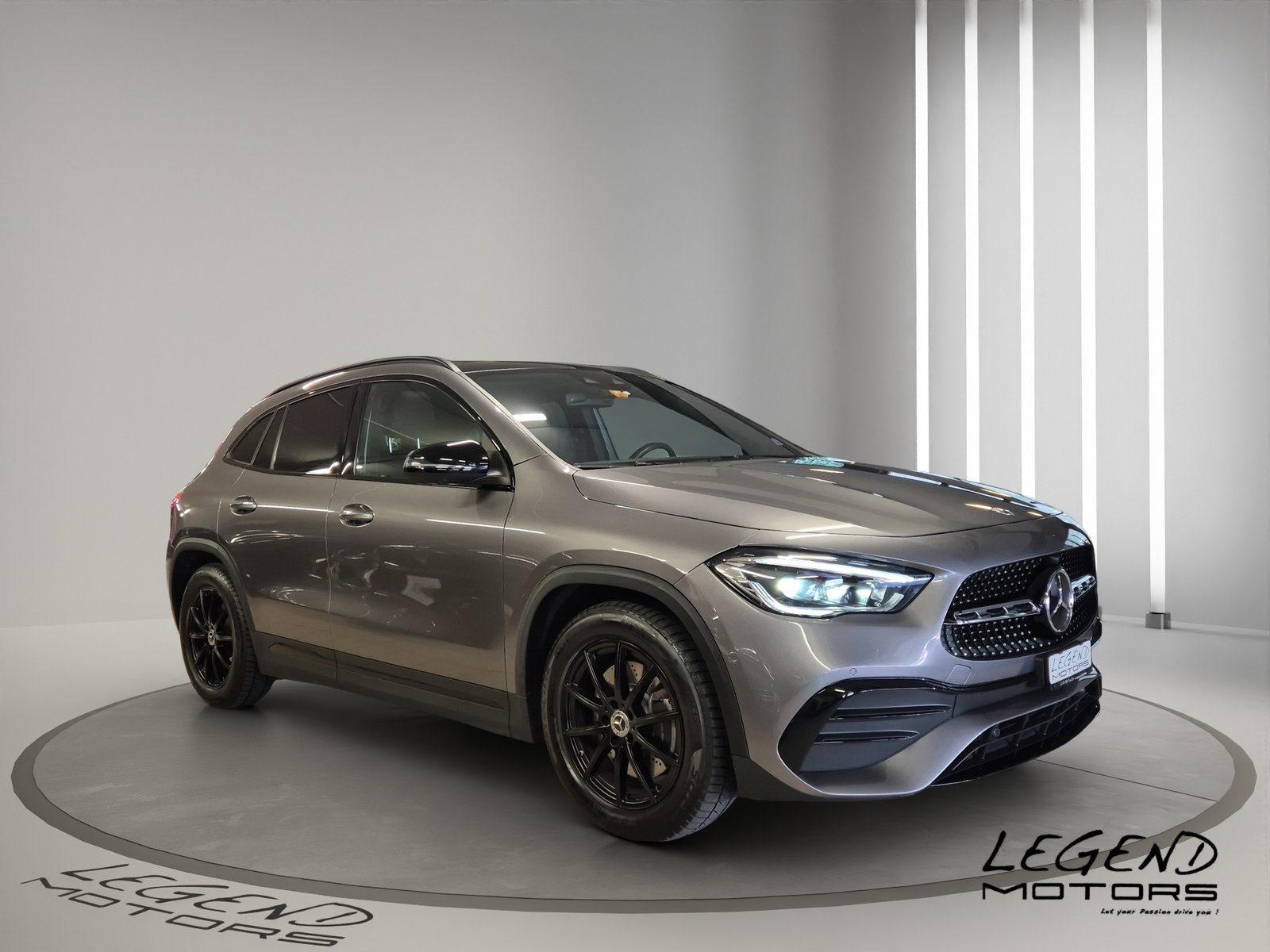 MERCEDES-BENZ GLA 250 4Matic AMG Line 8G-DCT
