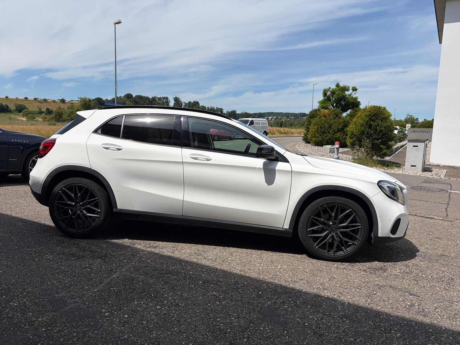 MERCEDES-BENZ GLA 250 Urban Swiss Star 4Matic 7G-DCT, Benzin, Occasion / Gebraucht, Automatik - 7