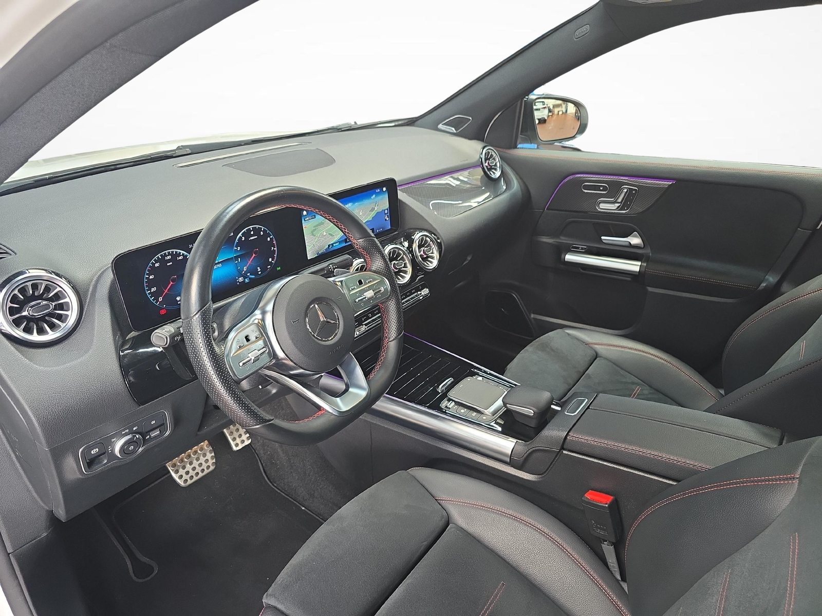 MERCEDES-BENZ GLA 250 4MATIC AMG Line, Petrol, Second hand / Used, Automatic - 5