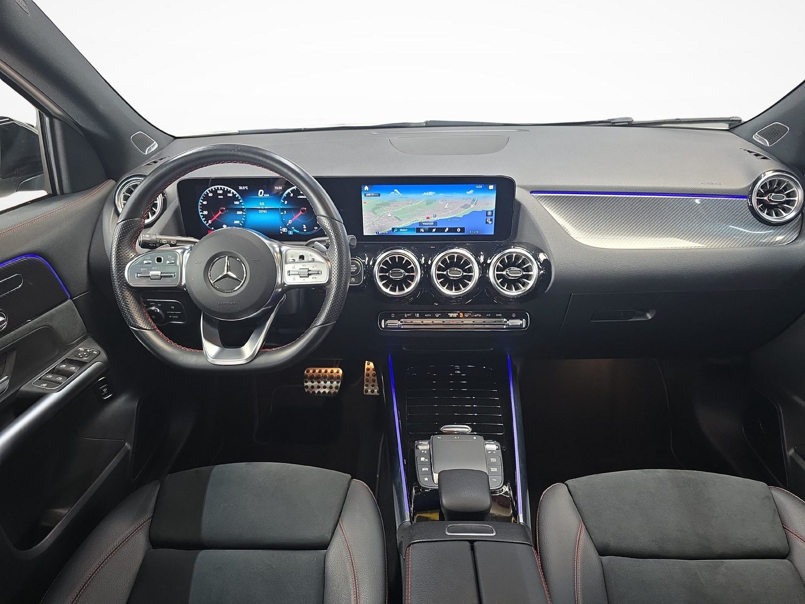 MERCEDES-BENZ GLA 250 4MATIC AMG Line, Petrol, Second hand / Used, Automatic - 6