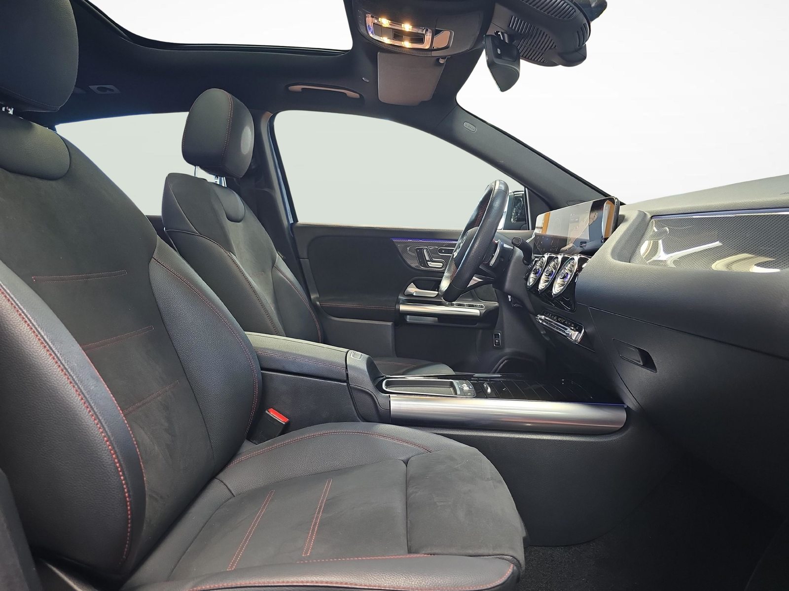 MERCEDES-BENZ GLA 250 4MATIC AMG Line, Mild-Hybrid Petrol/Electric, Second hand / Used, Automatic - 7