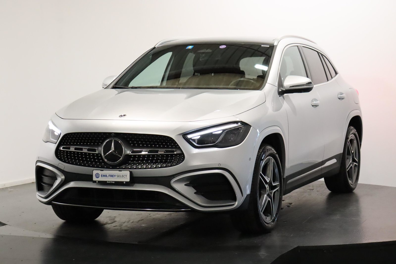 MERCEDES-BENZ GLA 250 e Progressive