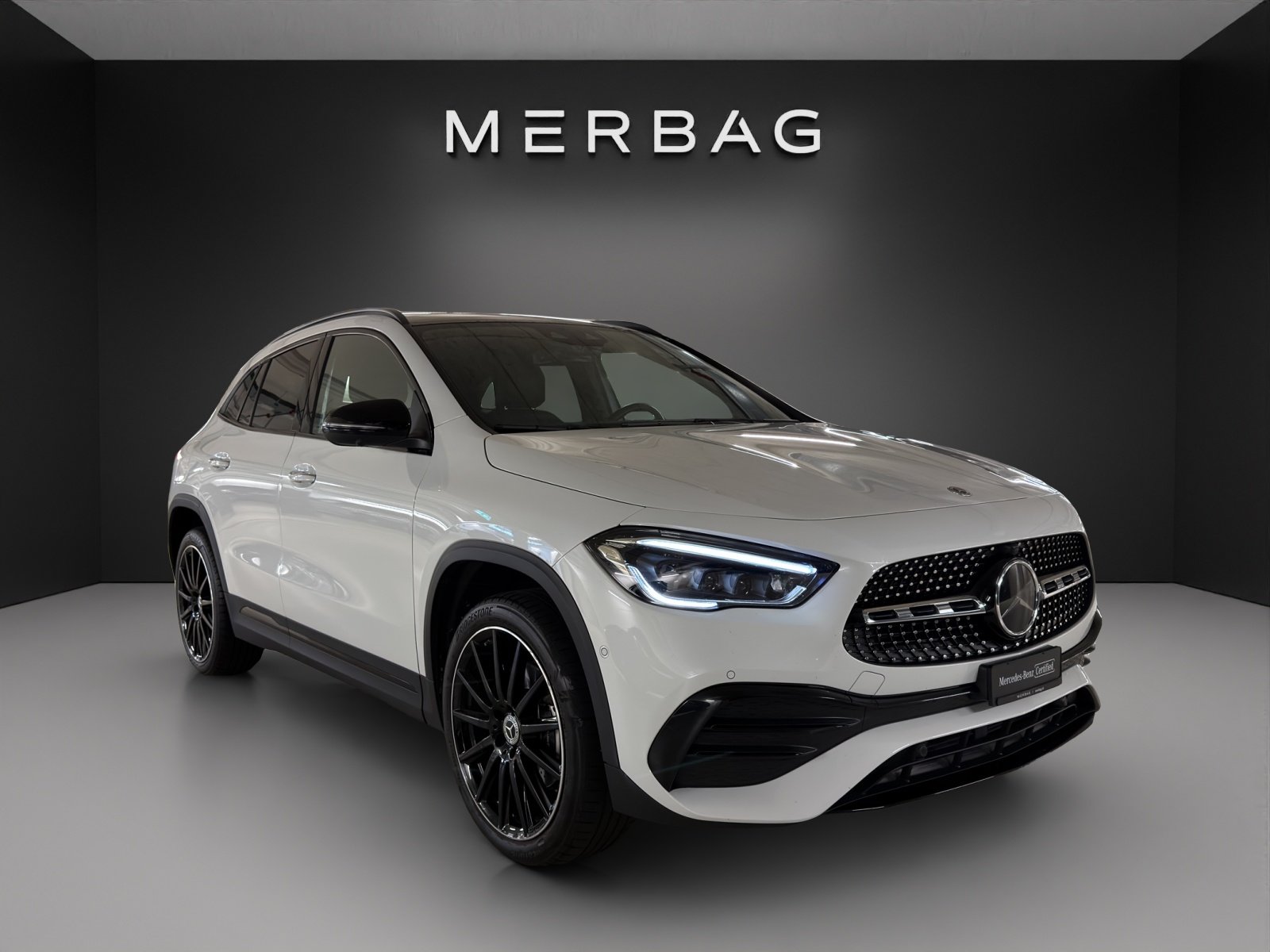 MERCEDES-BENZ GLA 250e AMG Line 8G-DCT
