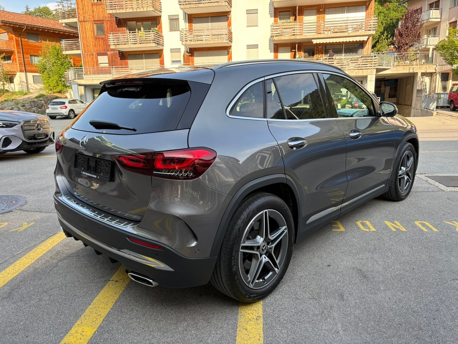 MERCEDES-BENZ GLA 250 AMG Line 4Matic, Petrol, Second hand / Used, Automatic - 5