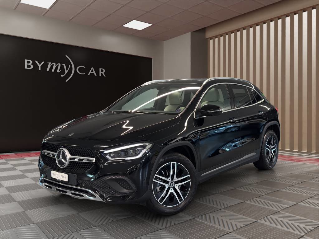 MERCEDES-BENZ GLA 250 4Matic Progressive 8G-DCT