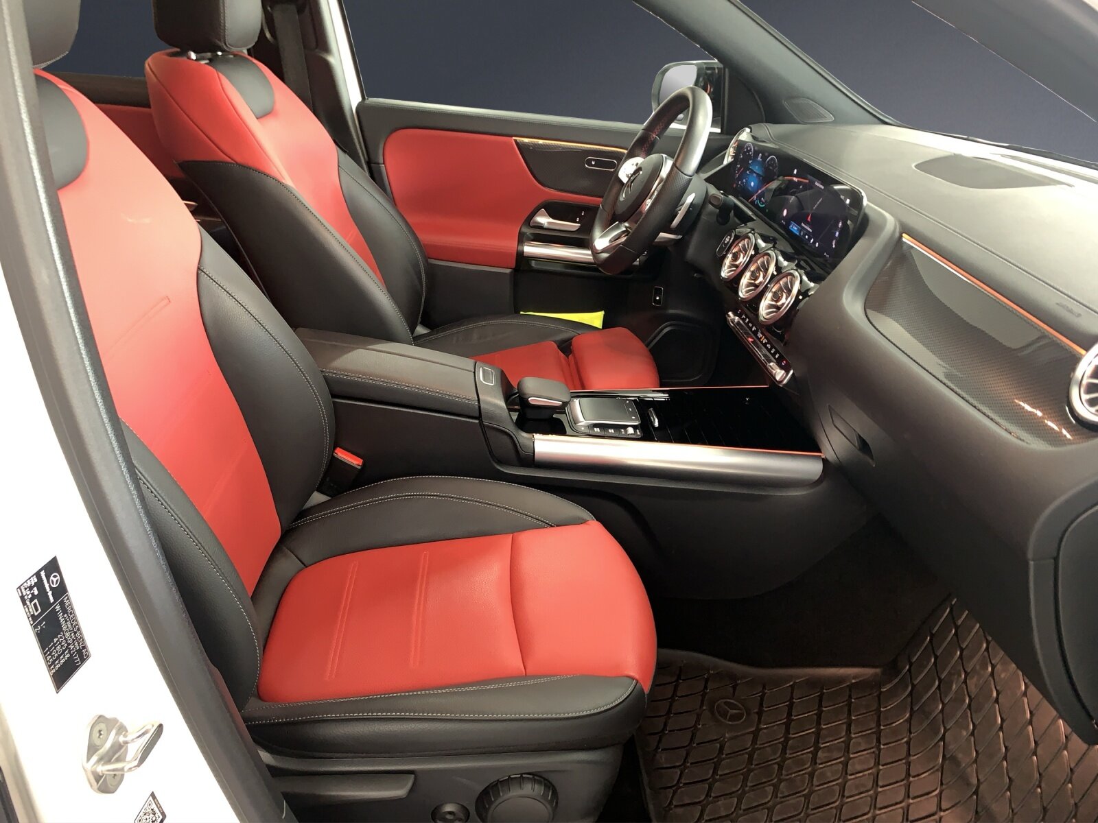 MERCEDES-BENZ GLA 250e AMG Line 8G-DCT, Plug-in-Hybrid Benzin/Elektro, Occasion / Gebraucht, Automatik - 7