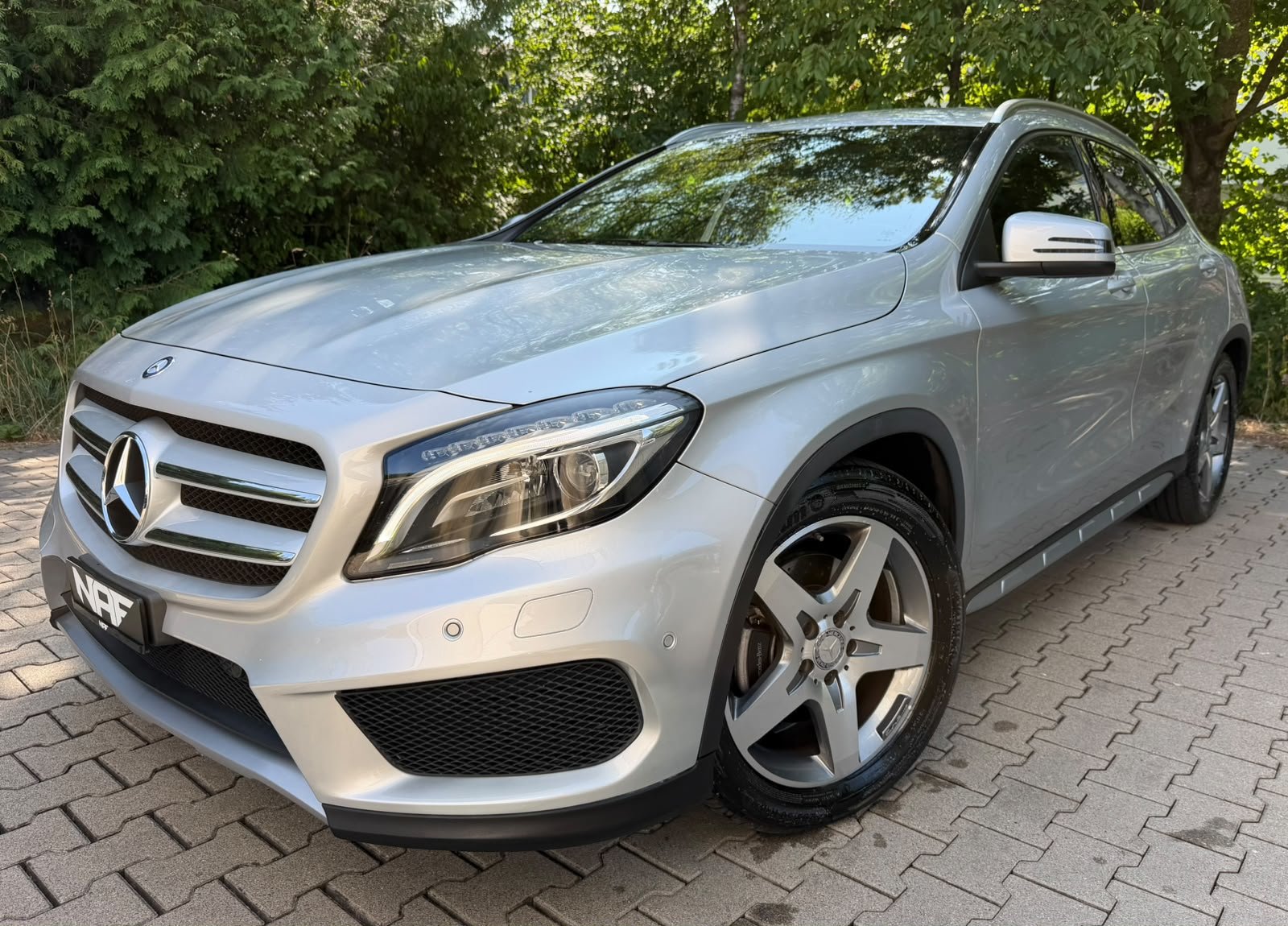 MERCEDES-BENZ GLA 250 AMG Line 4Matic 7G-DCT