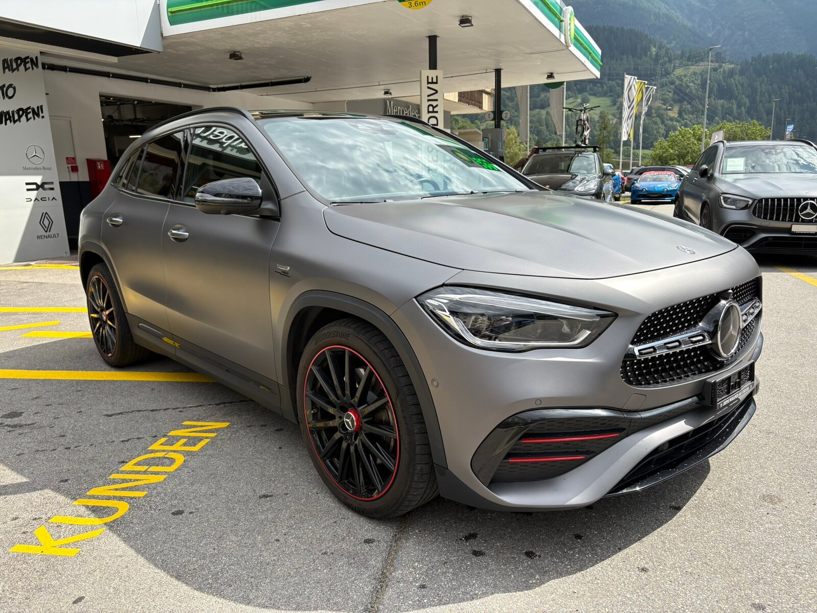 MERCEDES-BENZ GLA 250 Edition 1. 4Matic, Benzin, Occasion / Gebraucht, Automatik - 3