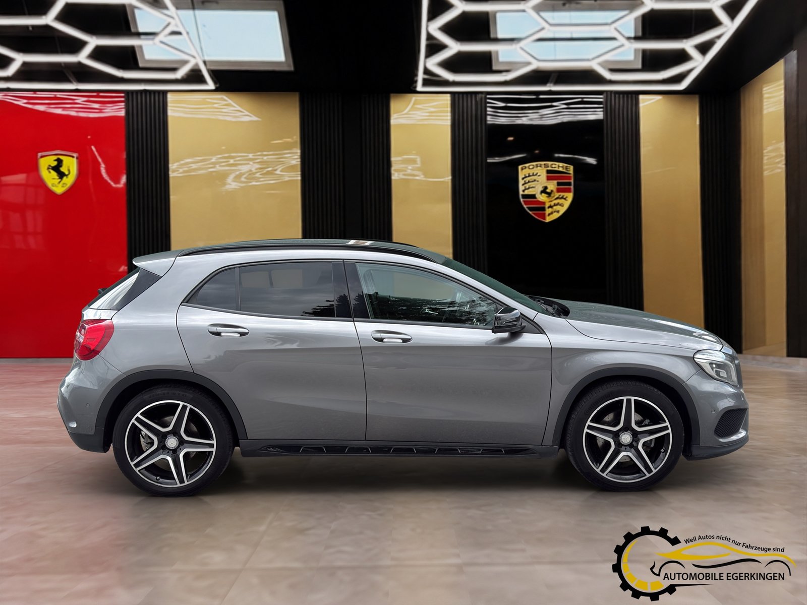 MERCEDES-BENZ GLA 250 AMG Line 4m, Petrol, Second hand / Used, Automatic - 4