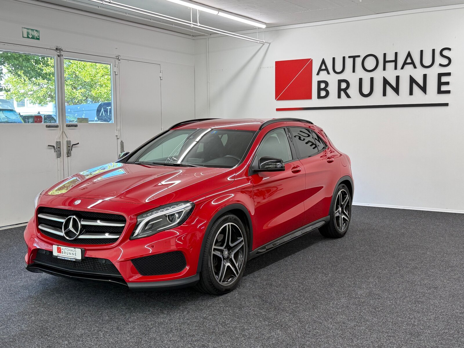 MERCEDES-BENZ GLA 250 AMG Line 4Matic 7G-DCT