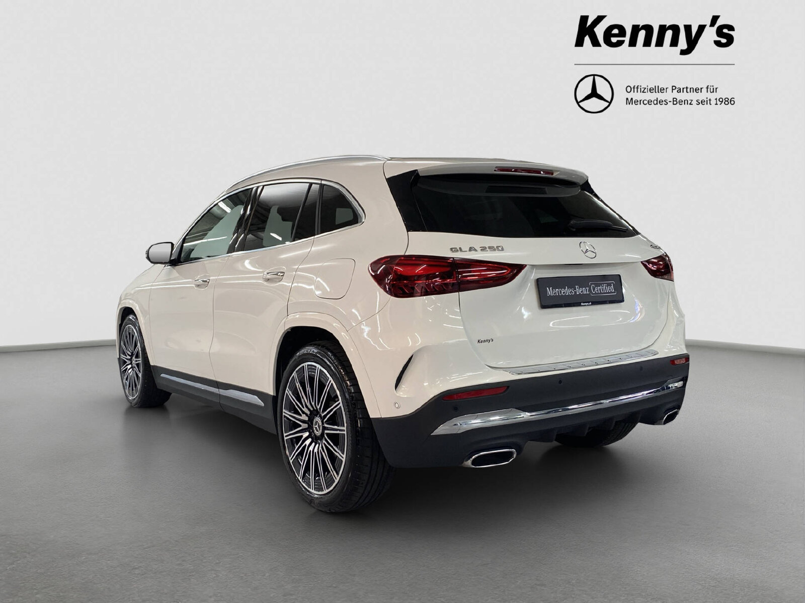 MERCEDES-BENZ GLA 250 Swiss Star AMG 4MATIC, Hybride Léger Essence/Électricité, Occasion / Utilisé, Automatique - 4