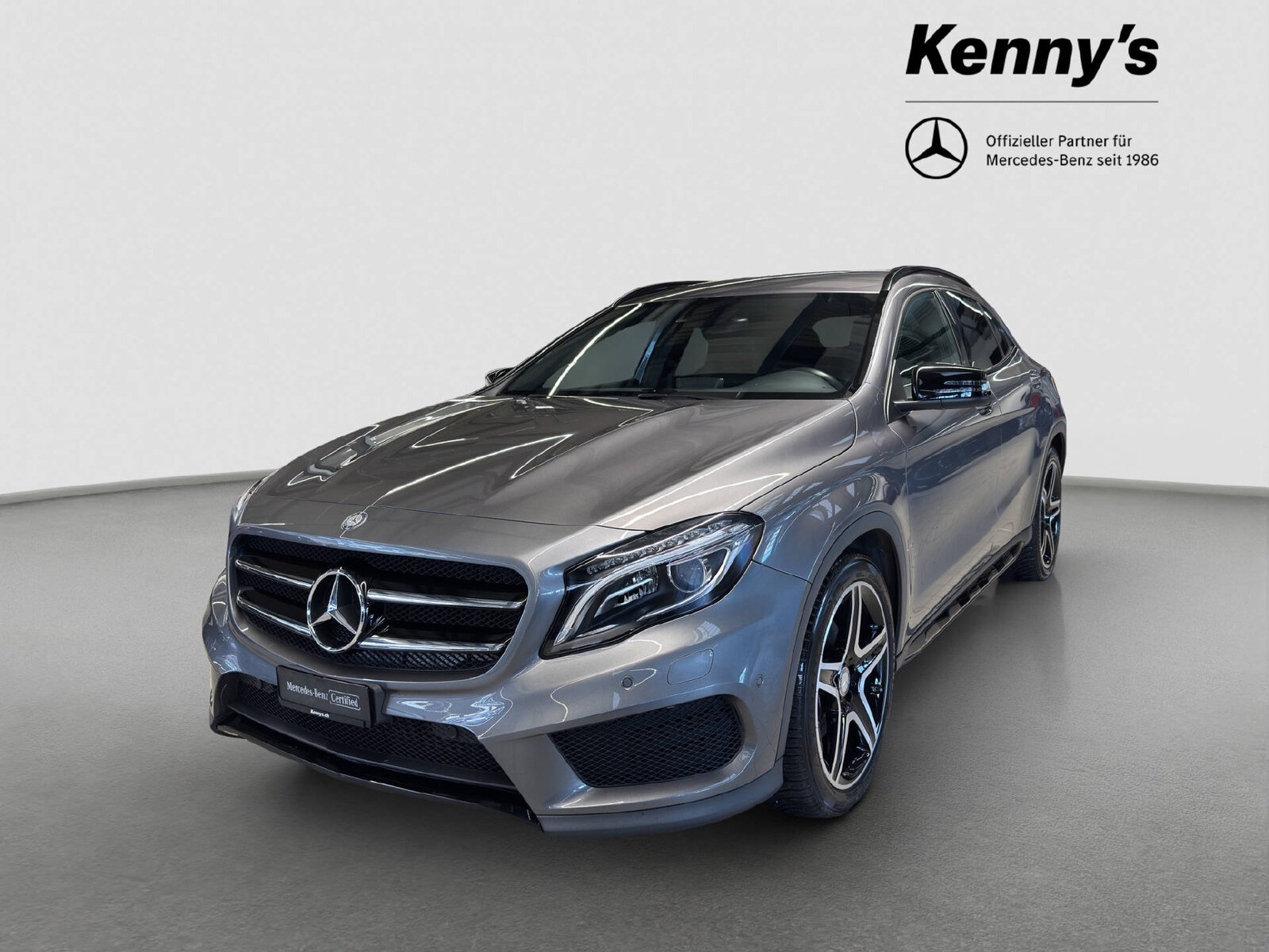 MERCEDES-BENZ GLA 250 AMG Line 4MATIC