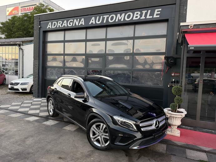 MERCEDES-BENZ GLA 250 Style 4Matic 7G-DCT, Essence, Occasion / Utilisé, Automatique