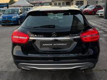 MERCEDES-BENZ GLA 250 Style 4Matic 7G-DCT, Essence, Occasion / Utilisé, Automatique - 7
