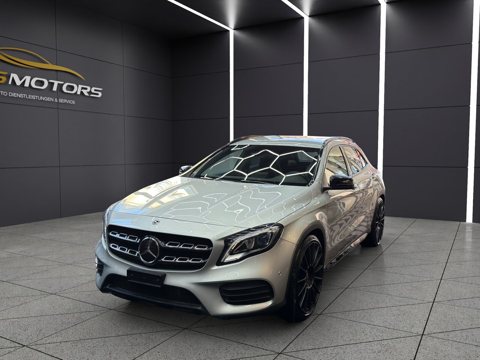MERCEDES-BENZ GLA 250 AMG Line 4Matic 7G-DCT
