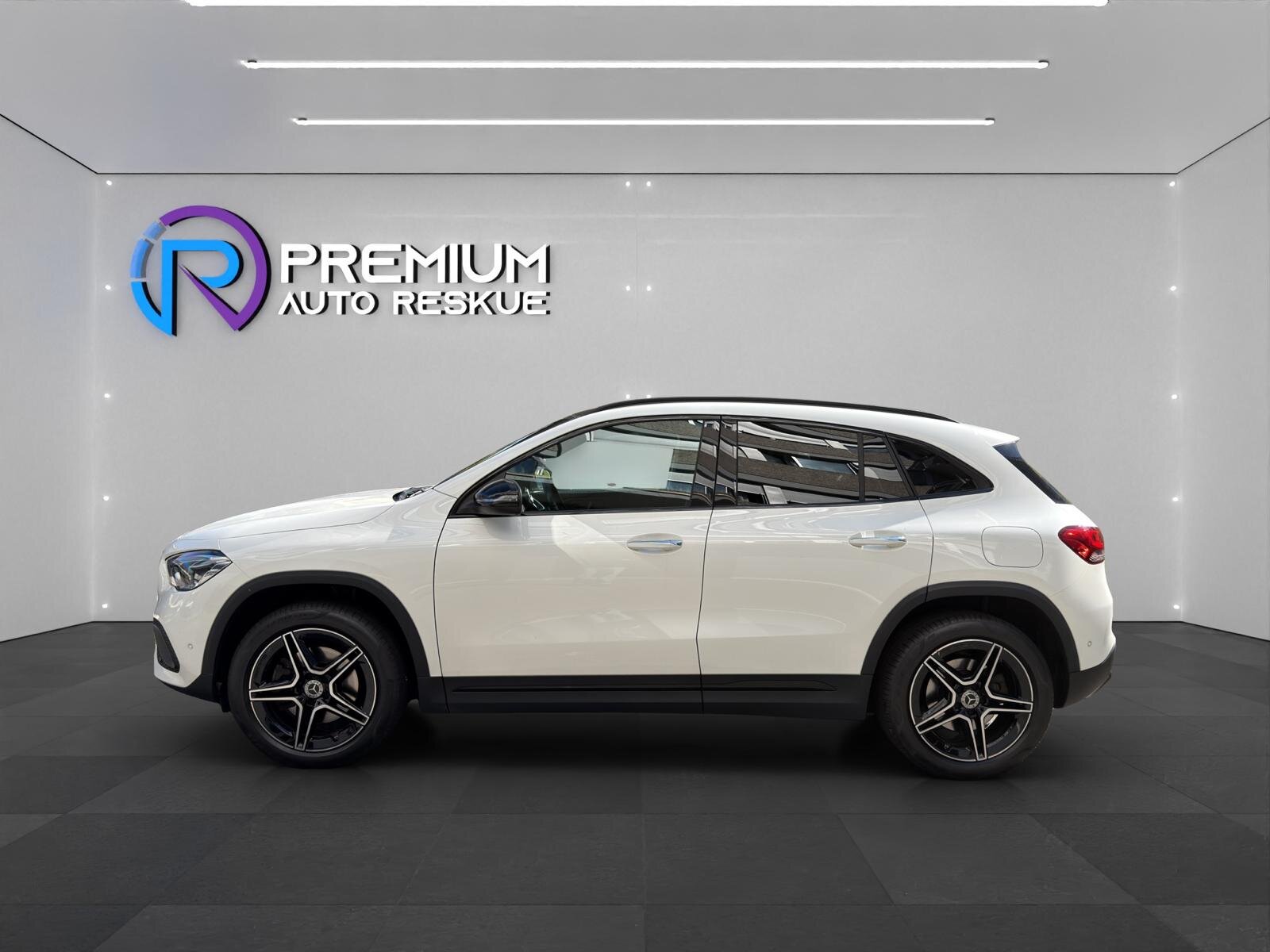 MERCEDES-BENZ GLA 250 4Matic Style 8G-DCT, Petrol, Second hand / Used, Automatic - 3