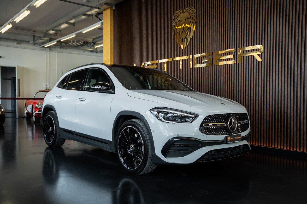 MERCEDES-BENZ GLA 250 AMG Line 8G-DCT