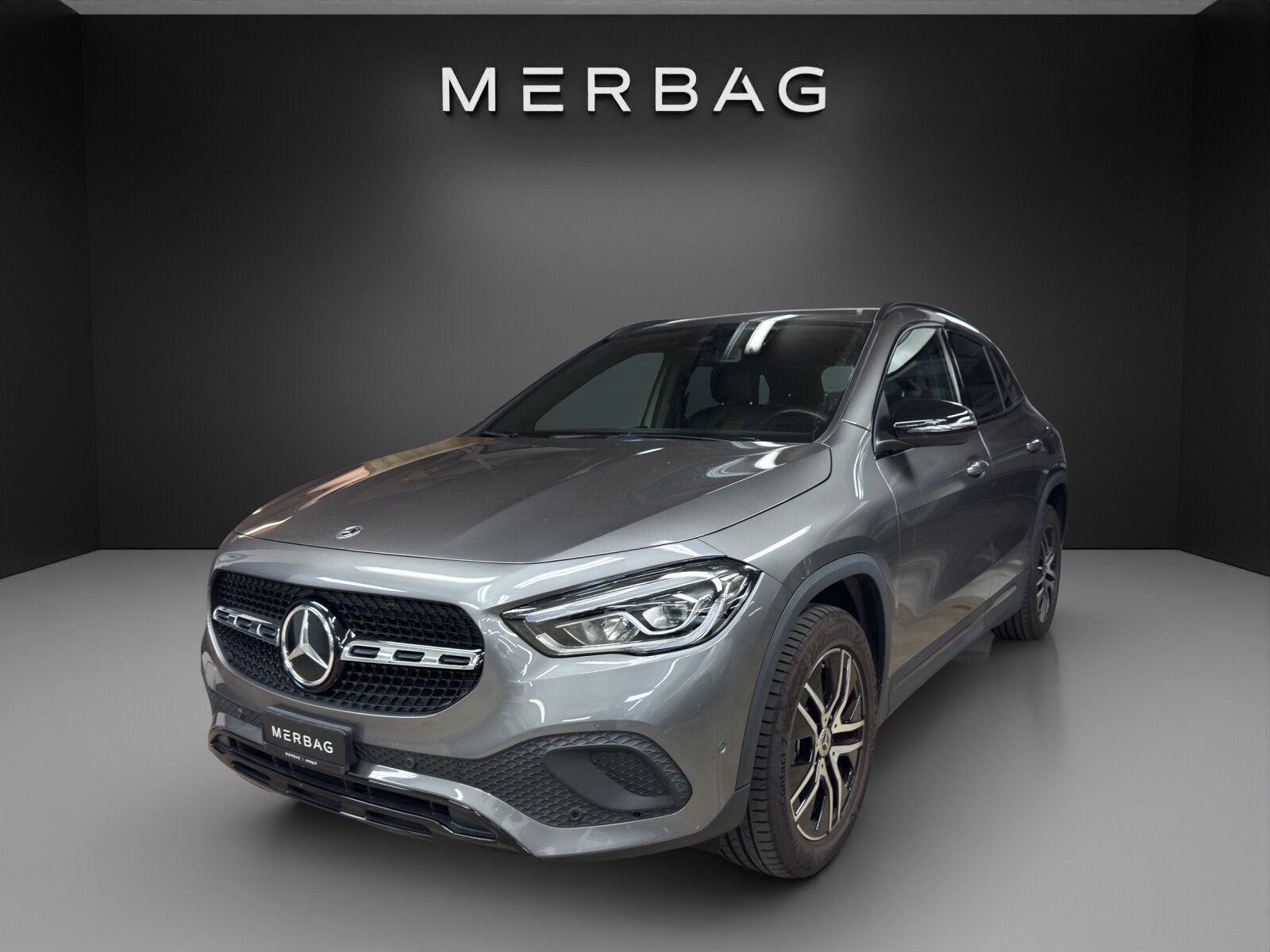 MERCEDES-BENZ GLA 250e Progressive 8G-D