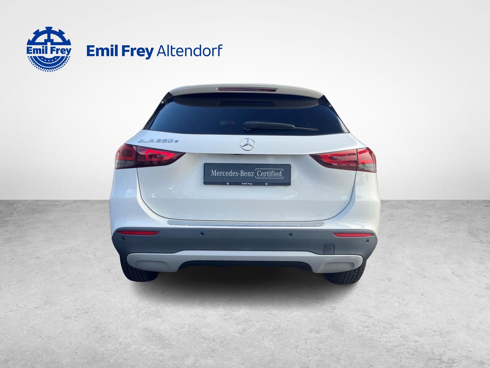MERCEDES-BENZ GLA 250 e Style, Plug-in-Hybrid Petrol/Electric, Second hand / Used, Automatic - 4