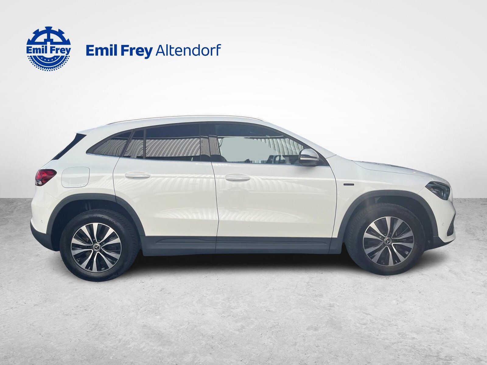 MERCEDES-BENZ GLA 250 e Style, Plug-in-Hybrid Petrol/Electric, Second hand / Used, Automatic - 6
