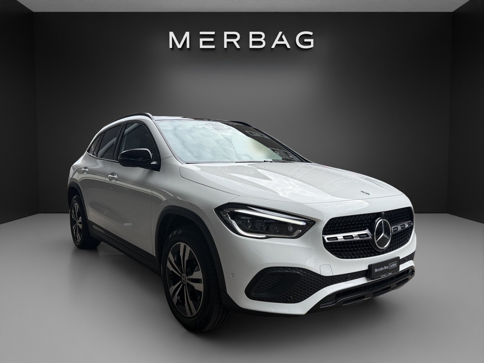 MERCEDES-BENZ GLA 250 4Matic Progressive 8G-DCT