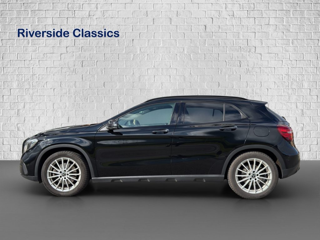 MERCEDES-BENZ GLA 250 Urban 4m, Benzin, Occasion / Gebraucht, Automatik - 3
