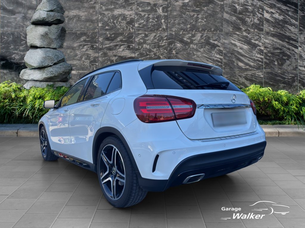 MERCEDES-BENZ GLA 250 AMG Line 4m, Essence, Occasion / Utilisé, Automatique - 3