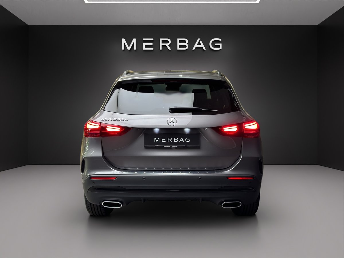 MERCEDES-BENZ GLA 250 e 8G-DCT, Plug-in-Hybrid Benzina/Elettrica, Auto dimostrativa, Automatico - 4