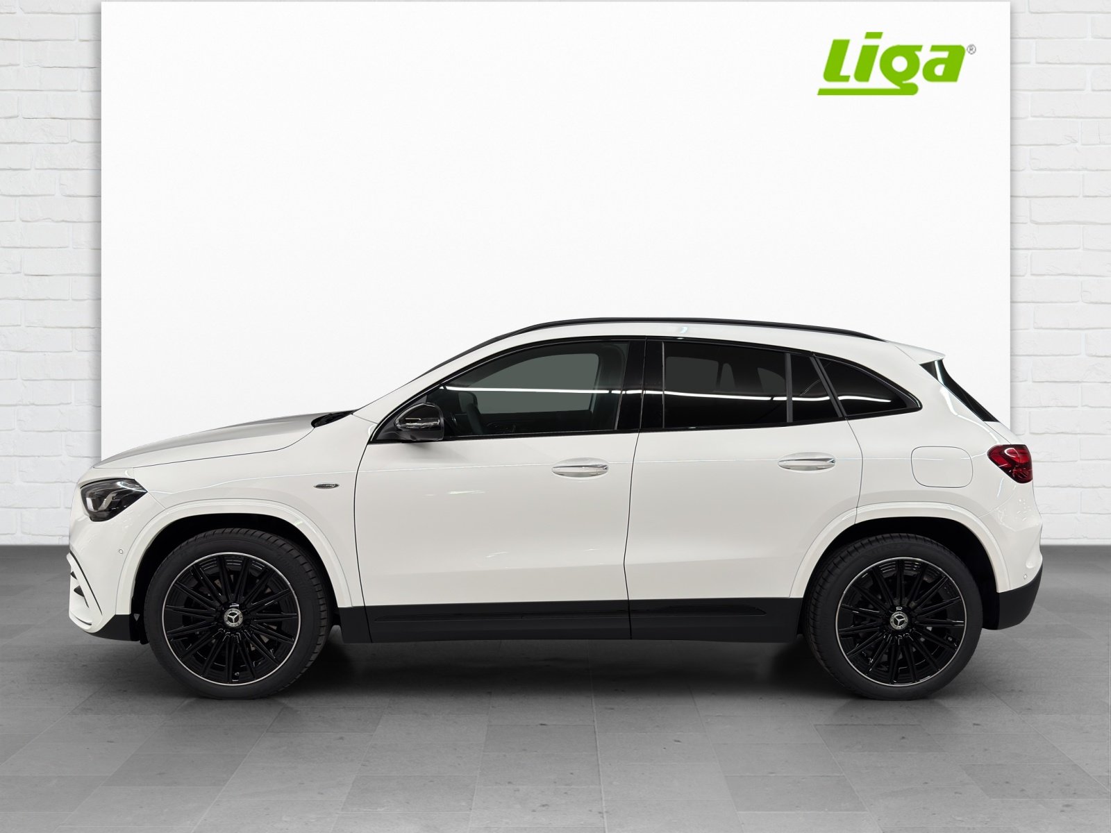 MERCEDES-BENZ GLA 250 e AMG Line EQ Hybrid Technology