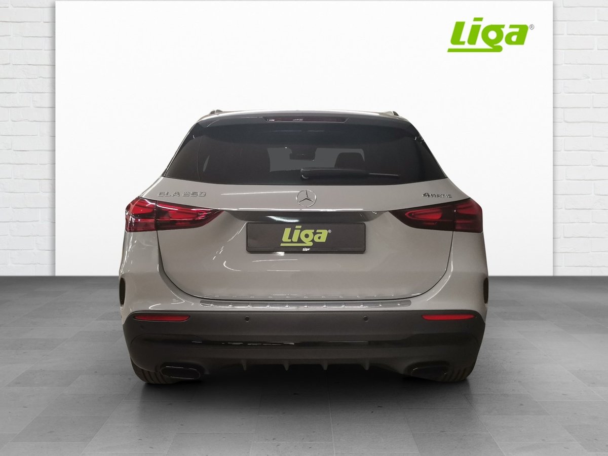 MERCEDES-BENZ GLA 250 Swiss Star, Hybride Léger Essence/Électricité, Voiture nouvelle, Automatique - 5