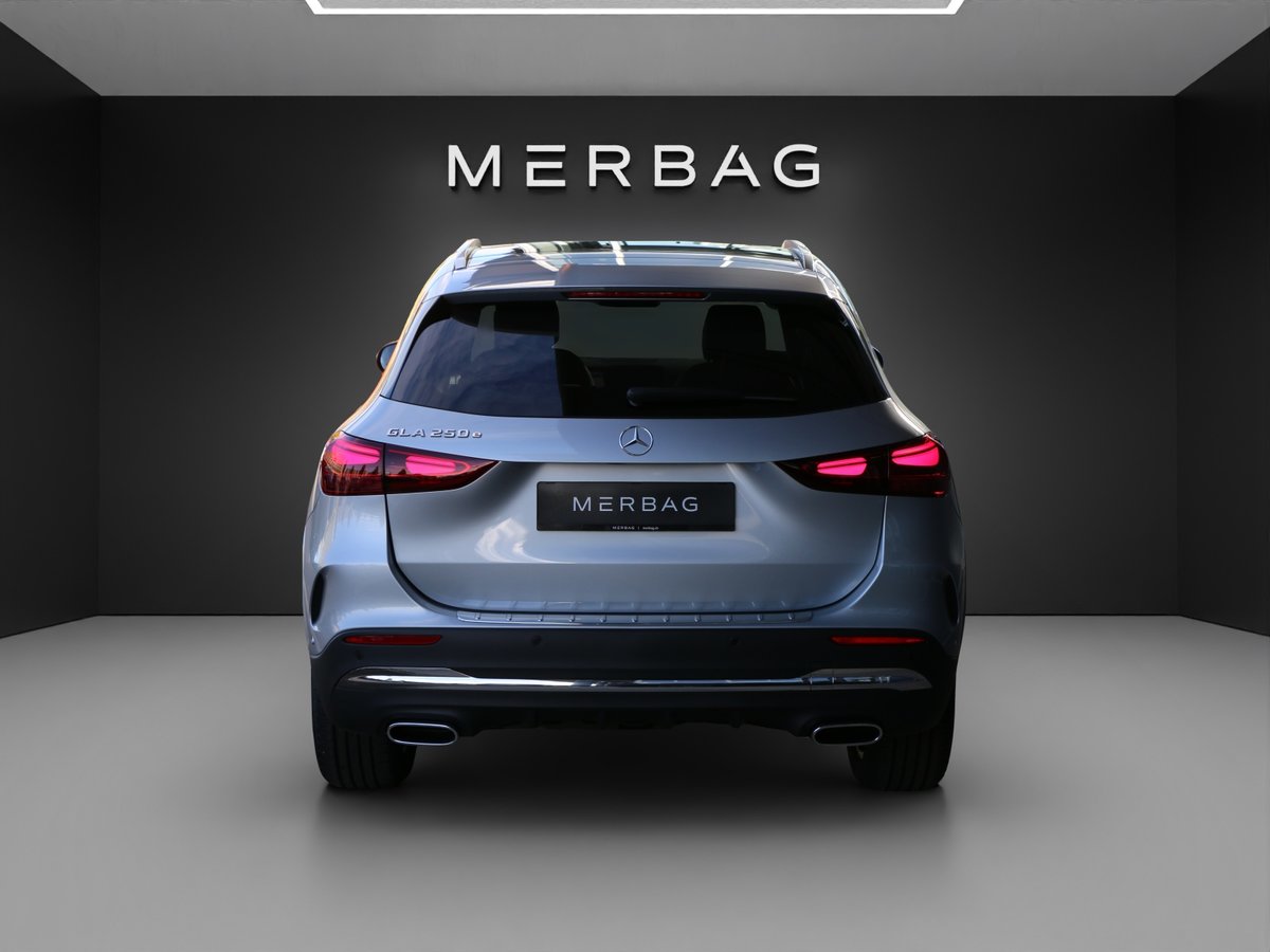 MERCEDES-BENZ GLA 250 e EQ Star 8G-DCT, Plug-in-Hybrid Benzin/Elektro, Neuwagen, Automat - 4