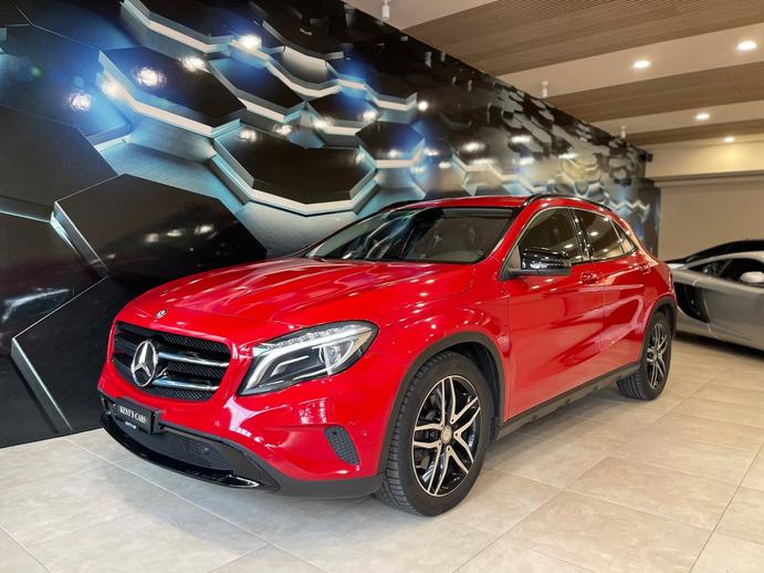 MERCEDES-BENZ GLA 250 Style 4Matic 7G-DCT, Petrol, Second hand / Used, Automatic
