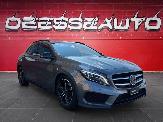 MERCEDES-BENZ GLA 250 AMG Line 7G-DCT