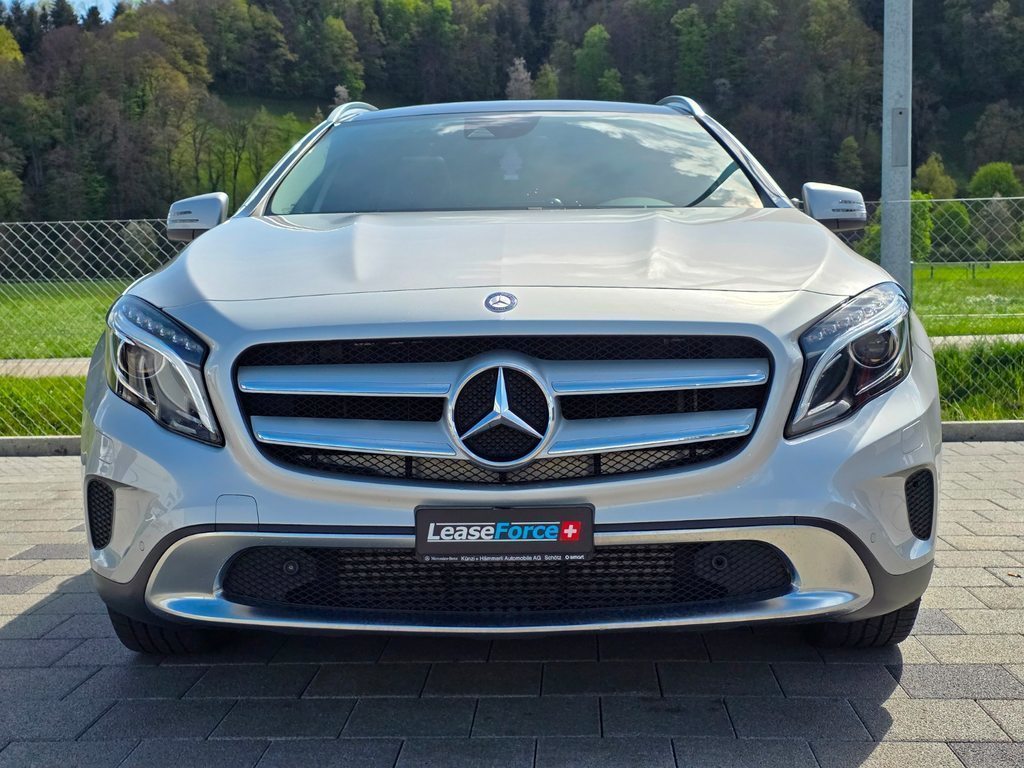 MERCEDES-BENZ GLA-Klasse X156 GLA 250 Urban 4m