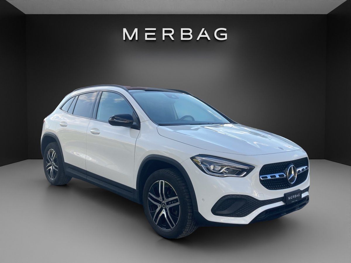 MERCEDES-BENZ GLA 250e Progressive 8G-D