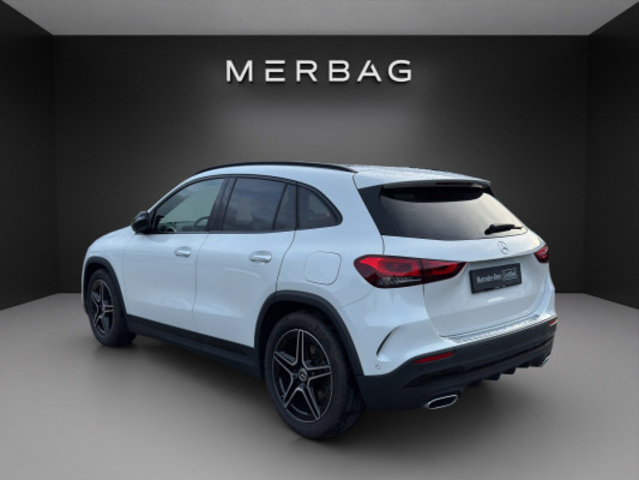 MERCEDES-BENZ GLA 250 AMG Line 4Matic, Petrol, Second hand / Used, Automatic - 4
