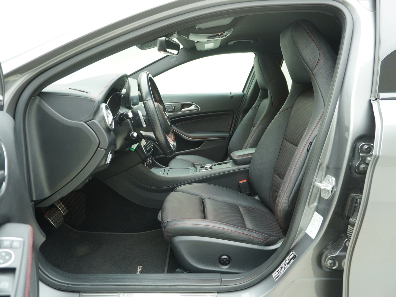 MERCEDES-BENZ GLA-Klasse GLA 250 AMG Line 4matic, Petrol, Second hand / Used, Automatic - 7