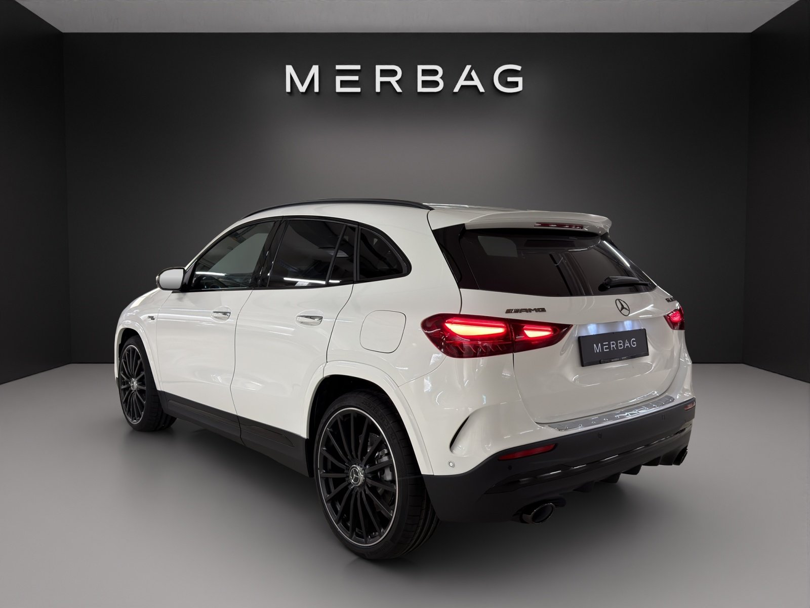 MERCEDES-BENZ GLA AMG 35 4Matic 8G-DCT, Mild-Hybrid Petrol/Electric, New car, Automatic - 5