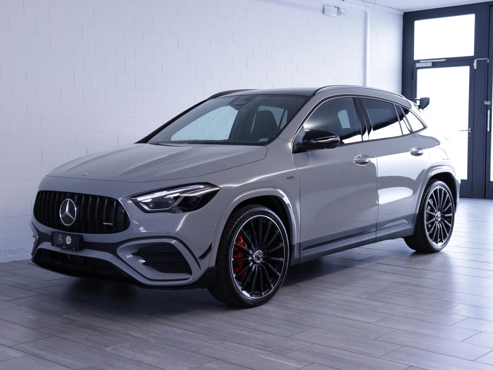MERCEDES-BENZ GLA 35 AMG 4matic