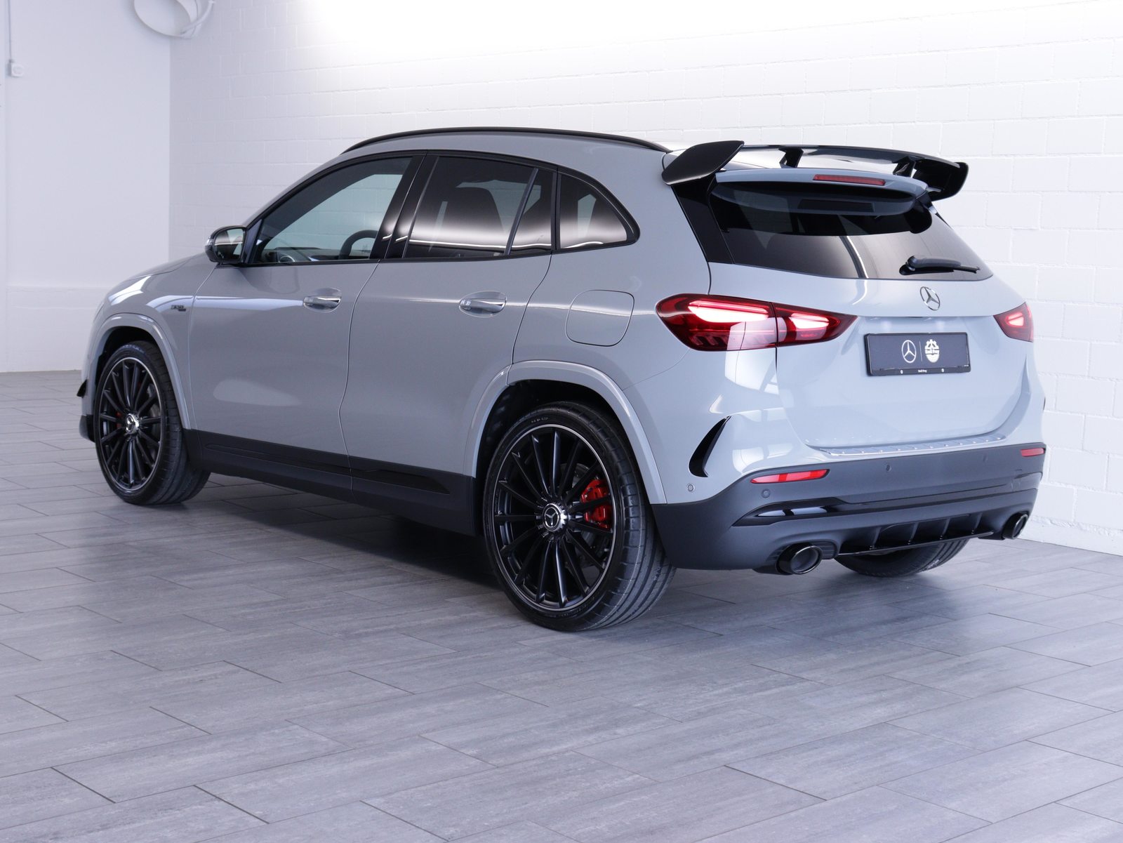 MERCEDES-BENZ GLA 35 AMG 4matic, Mild-Hybrid Benzin/Elektro, Neuwagen, Automatik - 4