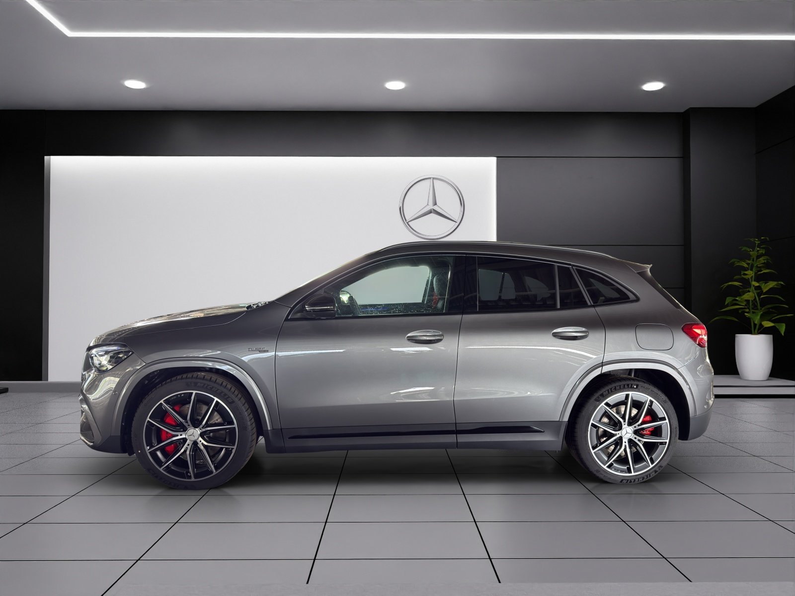 MERCEDES-BENZ GLA AMG 35 4Matic 8G-DCT, Hybride Leggero Benzina/Elettrica, Auto nuove, Automatico - 3