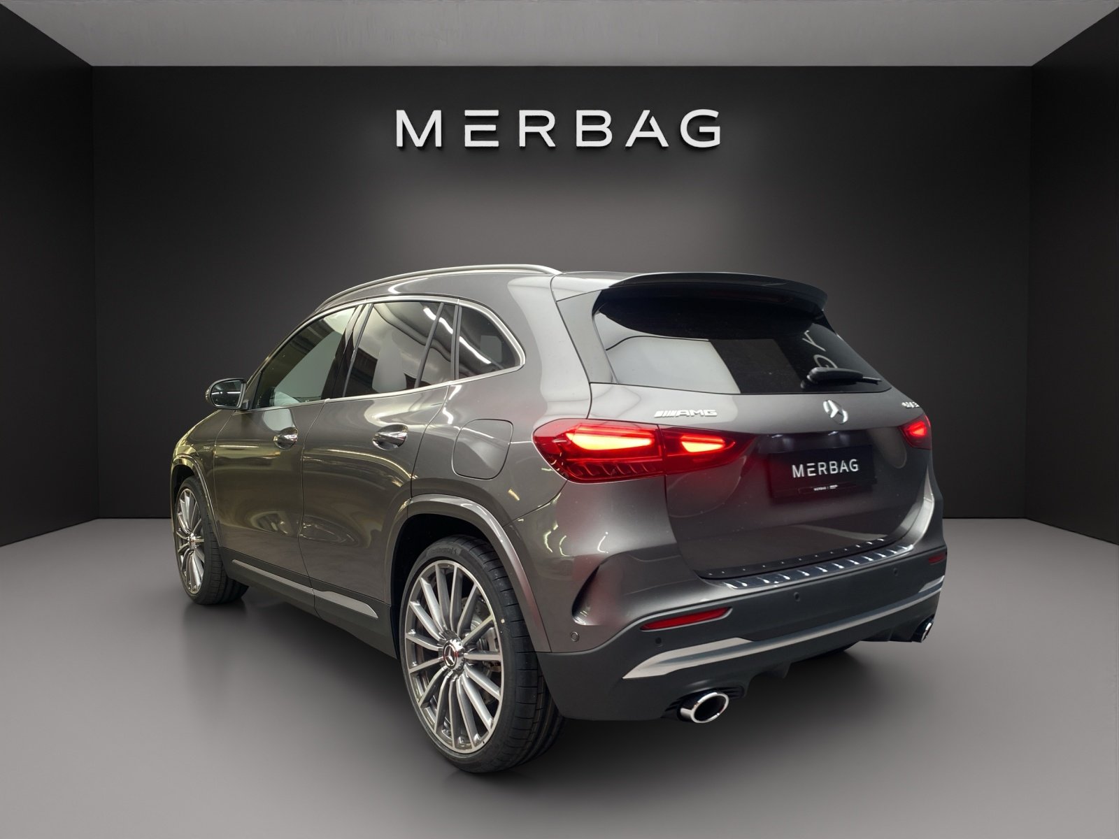 MERCEDES-BENZ GLA 35 AMG 4MATIC, Mild-Hybrid Benzin/Elektro, Neuwagen, Automatik - 4